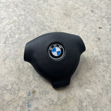 Load image into Gallery viewer, E36 M Technic II steering wheel