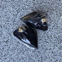 Load image into Gallery viewer, E46 smoked corner lights - sedan / touring