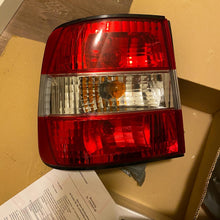 Load image into Gallery viewer, Inpro E34 red/clear tail lights - sedan