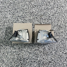 Load image into Gallery viewer, Genuine BMW E36 clear corner lights