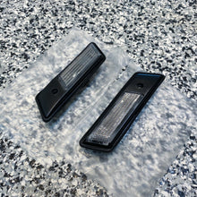 Load image into Gallery viewer, E36 / E34 clear side marker lights